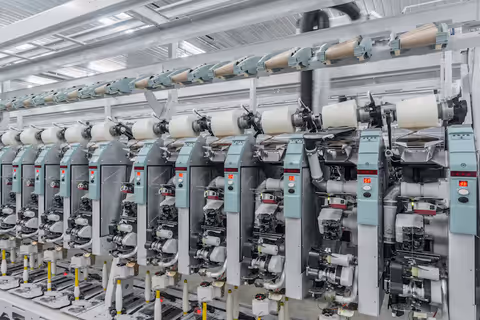 Modern Spinning Machines: Insights Into Spinning Technology, Yarn Production and Textile Applications